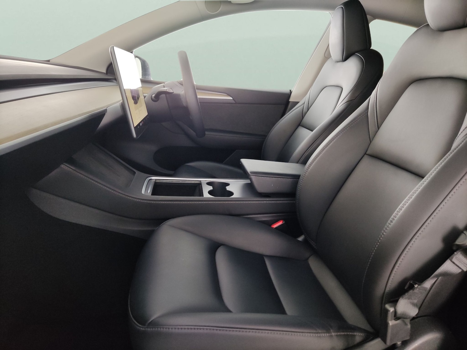 Used Tesla Model Y 2023 for sale - 77975815: Photo 4