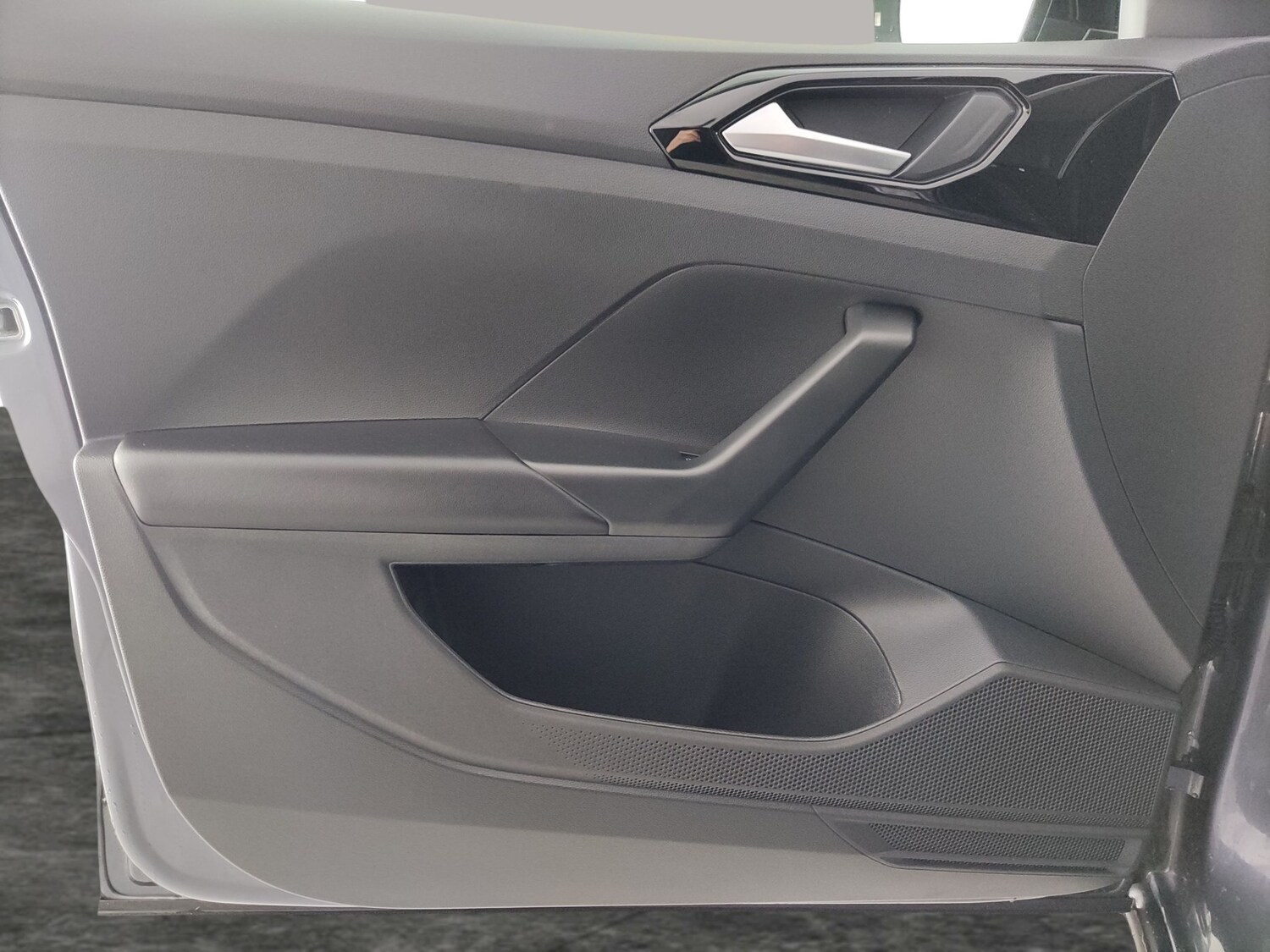 Used Volkswagen T-Cross 2023 for sale - 77962947: Photo 28