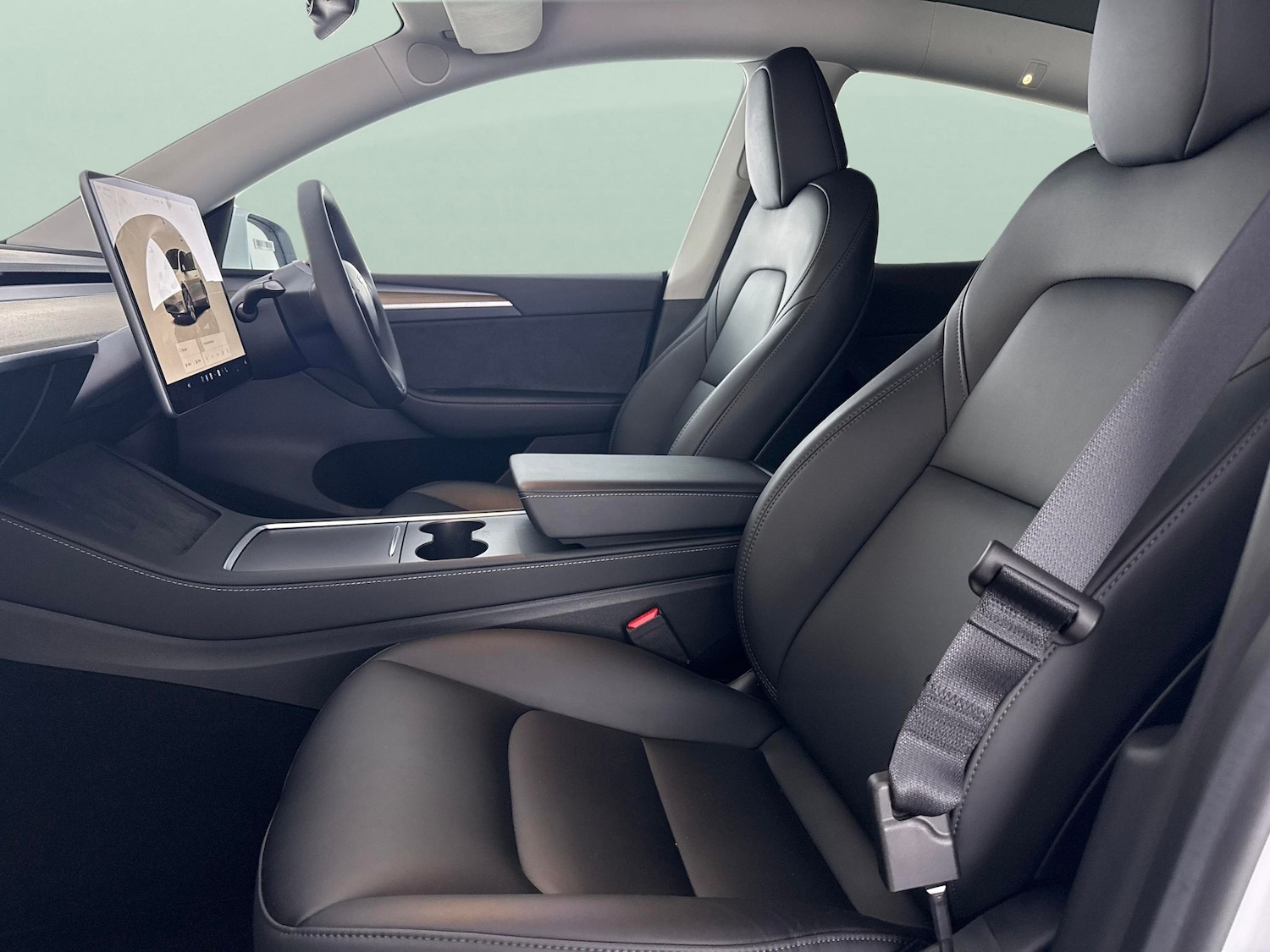 Used Tesla Model Y 2023 for sale - 77743298: Photo 4