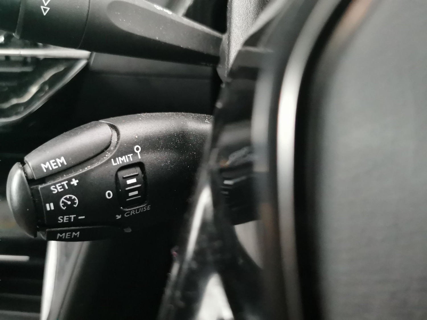 Used Peugeot 2008 2020 for sale - 77562854: Photo 19