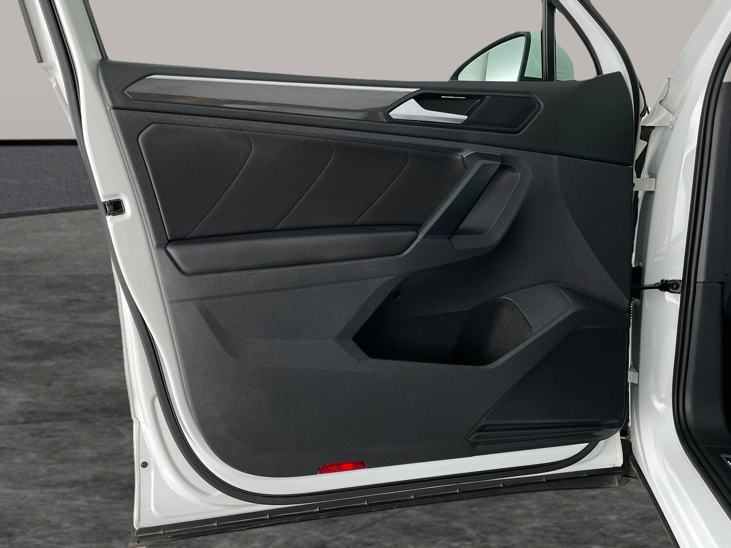 Used Volkswagen Tiguan 2021 for sale - 76312743: Photo 45