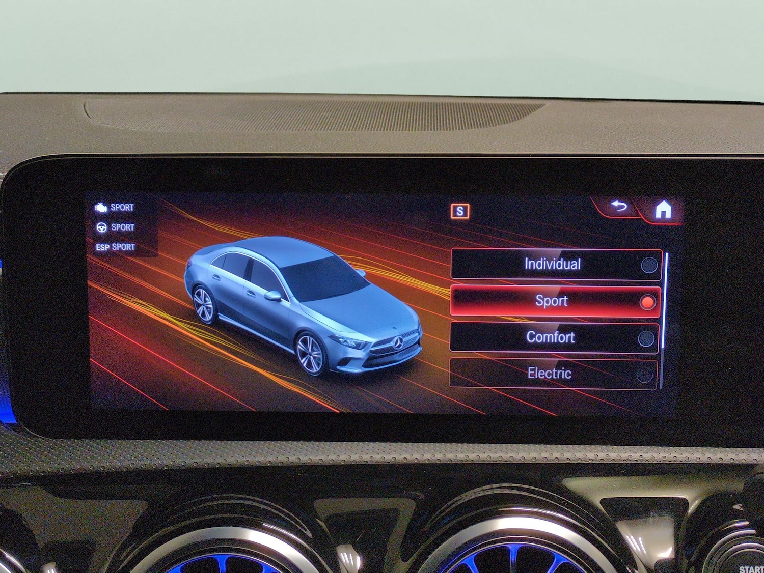 Used Mercedes-Benz A-Class 2022 for sale - 77965666: Photo 18