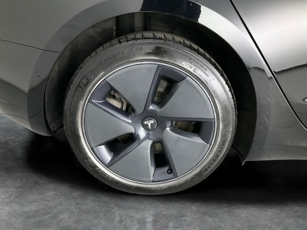 Used Tesla Model 3 2021 for sale - 76274976: Photo 37