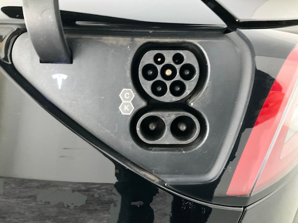 Used Tesla Model 3 2021 for sale - 76274976: Photo 45