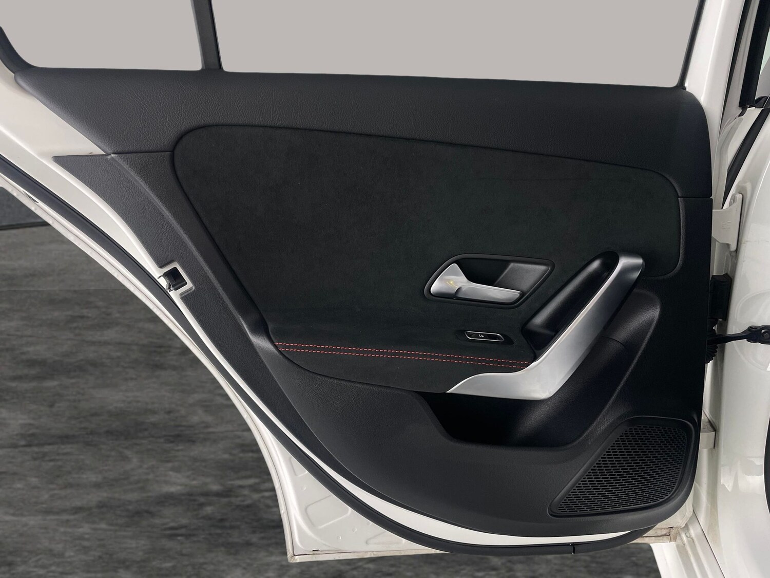 Used Mercedes-Benz A-Class for sale - 77916955: Photo 33