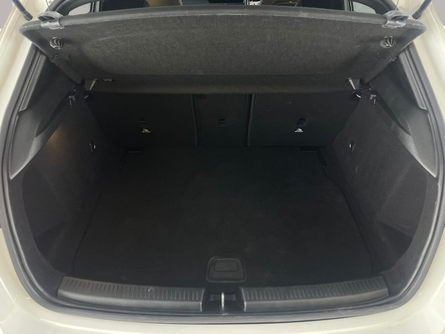 Used Mercedes-Benz A-Class for sale - 77916955: Photo 36