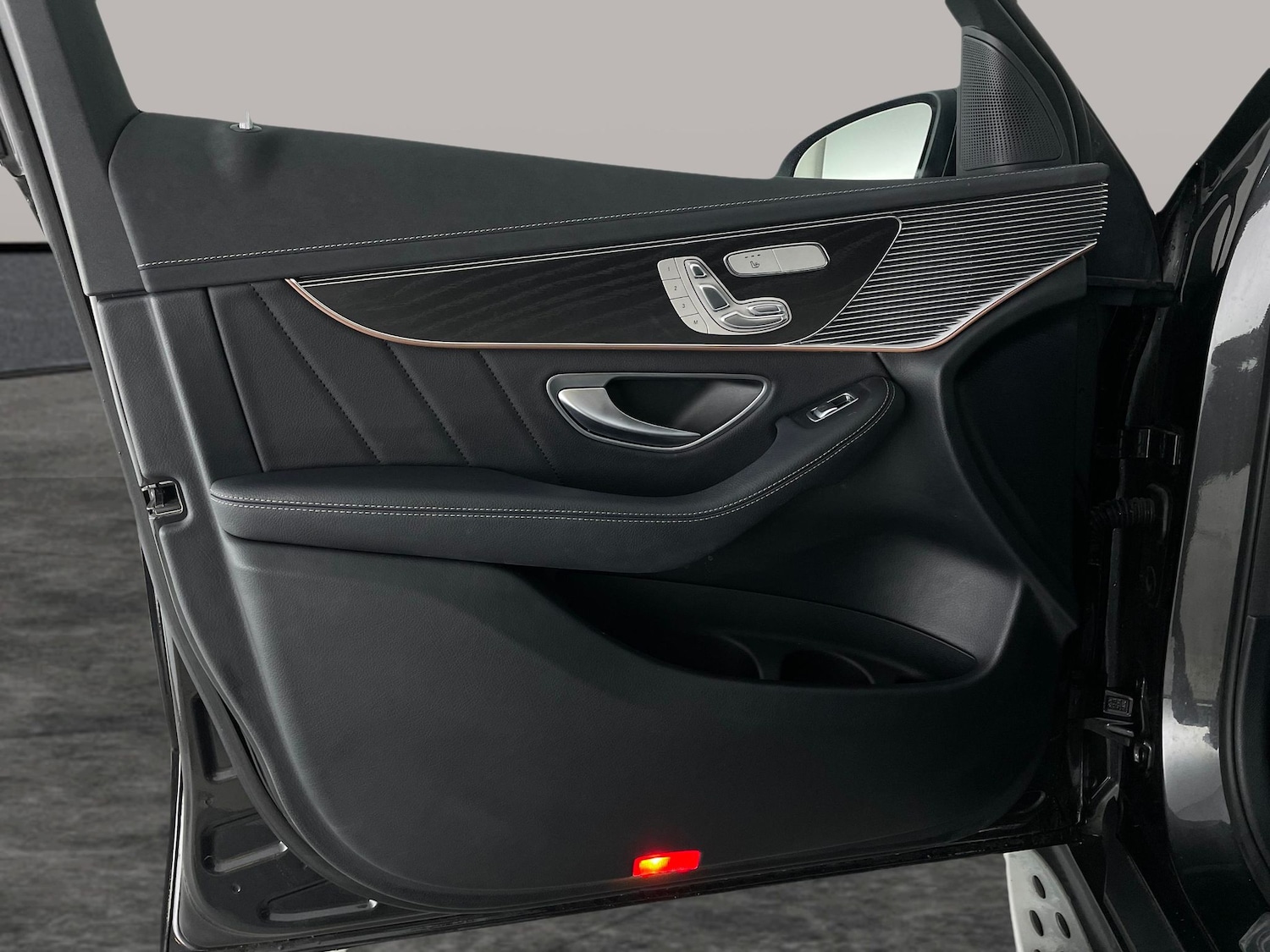 Used Mercedes-Benz EQC 2022 for sale - 77776003: Photo 33