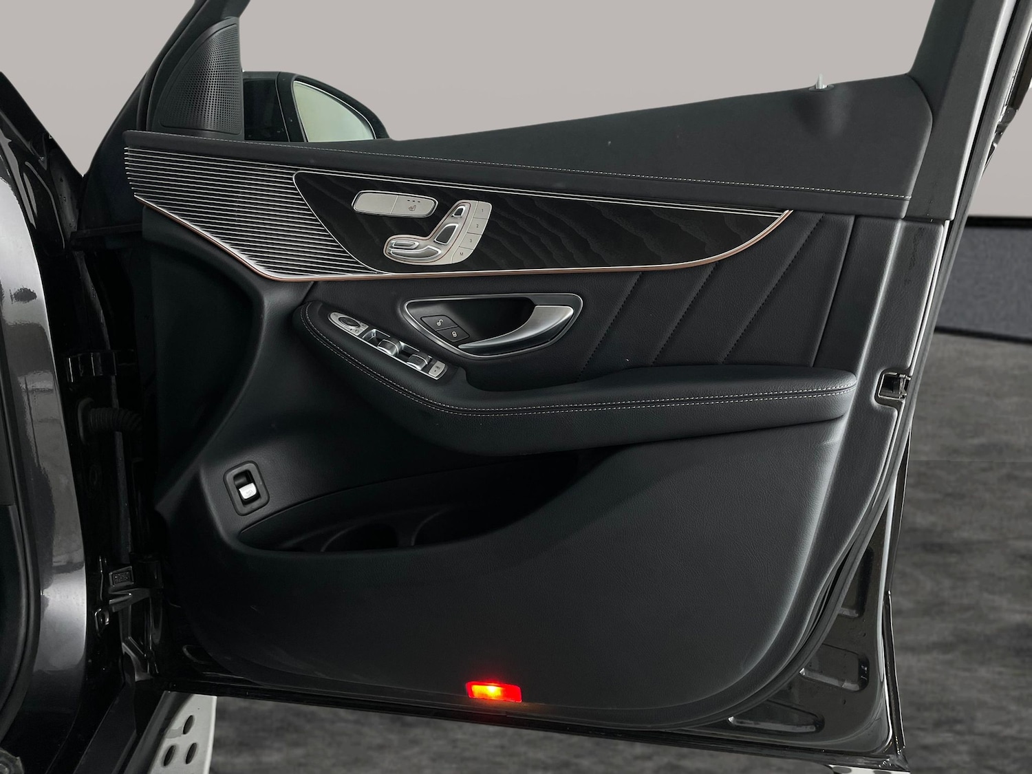 Used Mercedes-Benz EQC 2022 for sale - 77776003: Photo 36