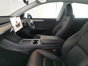 Used Tesla Model Y undefined for sale - 78299290: Photo