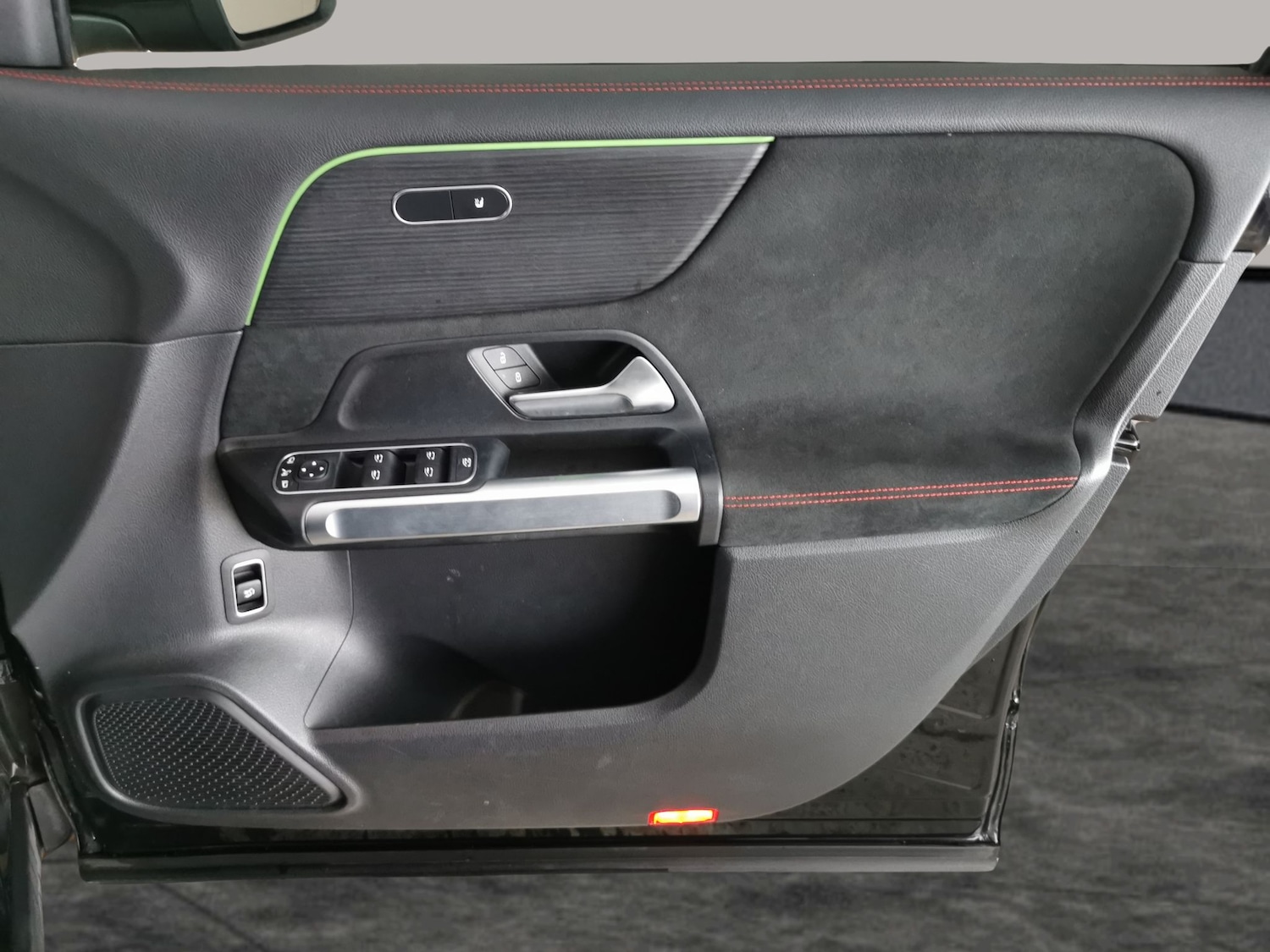 Used Mercedes-Benz EQB 2023 for sale - 77526481: Photo 32