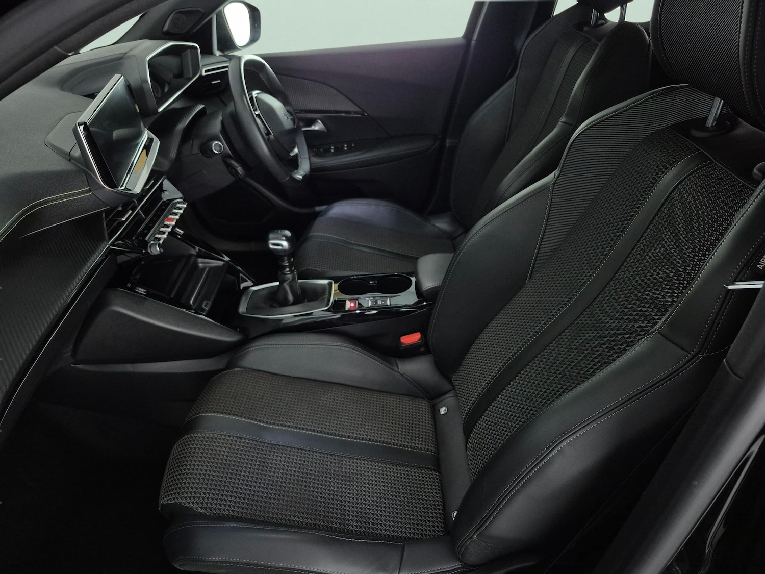 Used Peugeot 2008 2022 for sale - 78140024: Photo 4