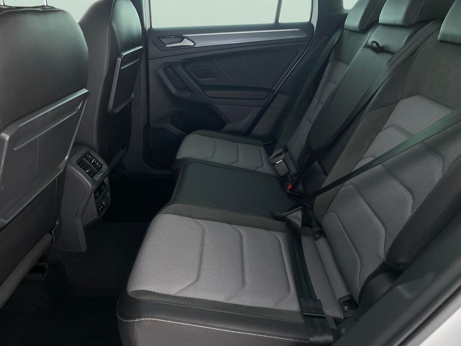 Used Volkswagen Tiguan 2020 for sale - 76599756: Photo 36