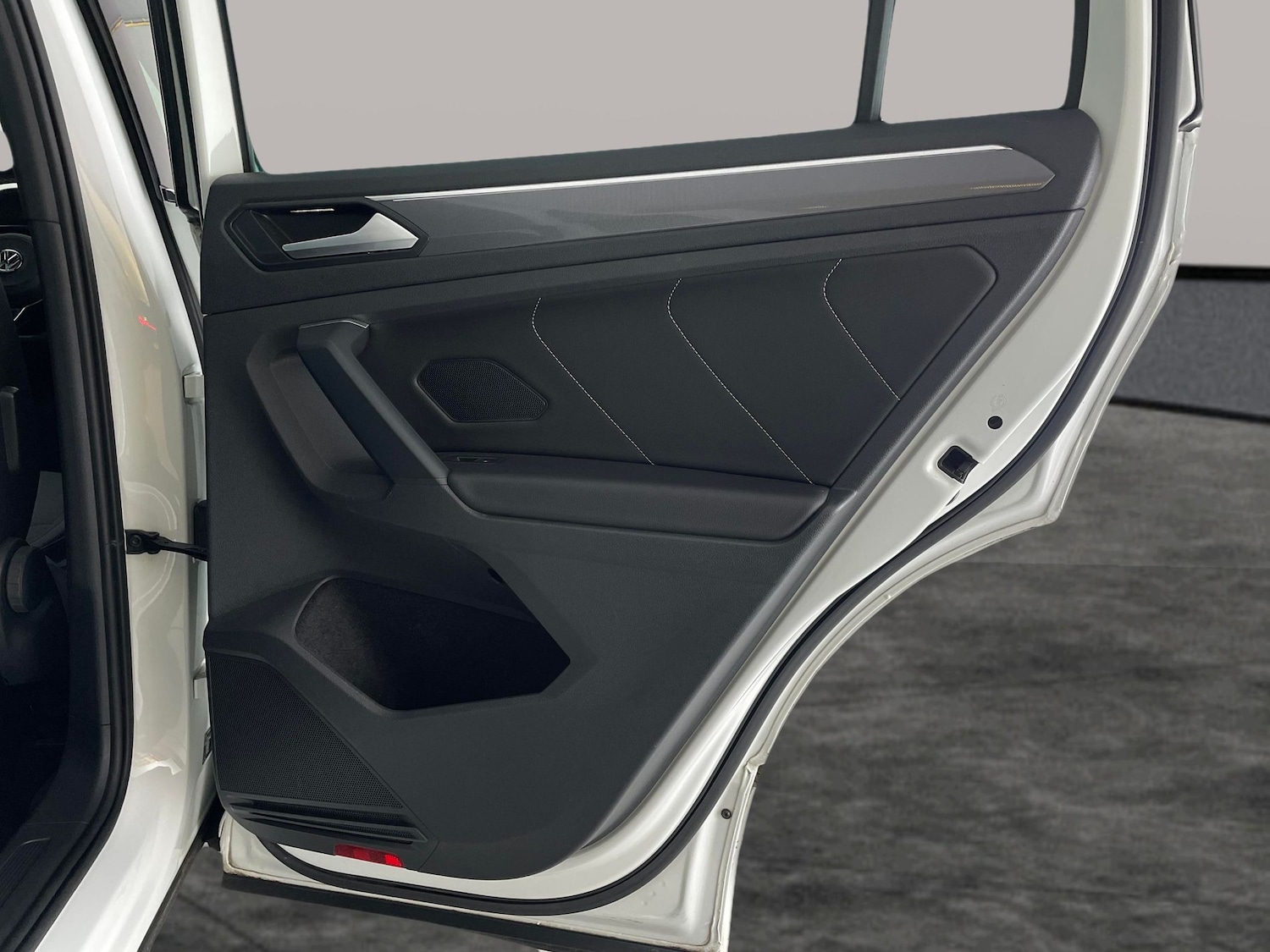 Used Volkswagen Tiguan 2020 for sale - 76599756: Photo 39