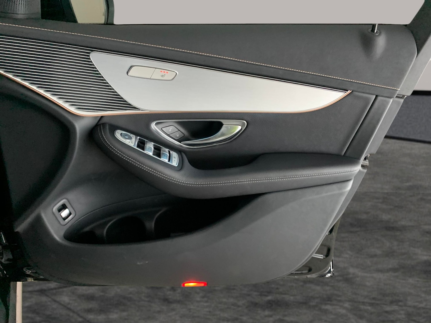 Used Mercedes-Benz EQC 2023 for sale - 76984440: Photo 33