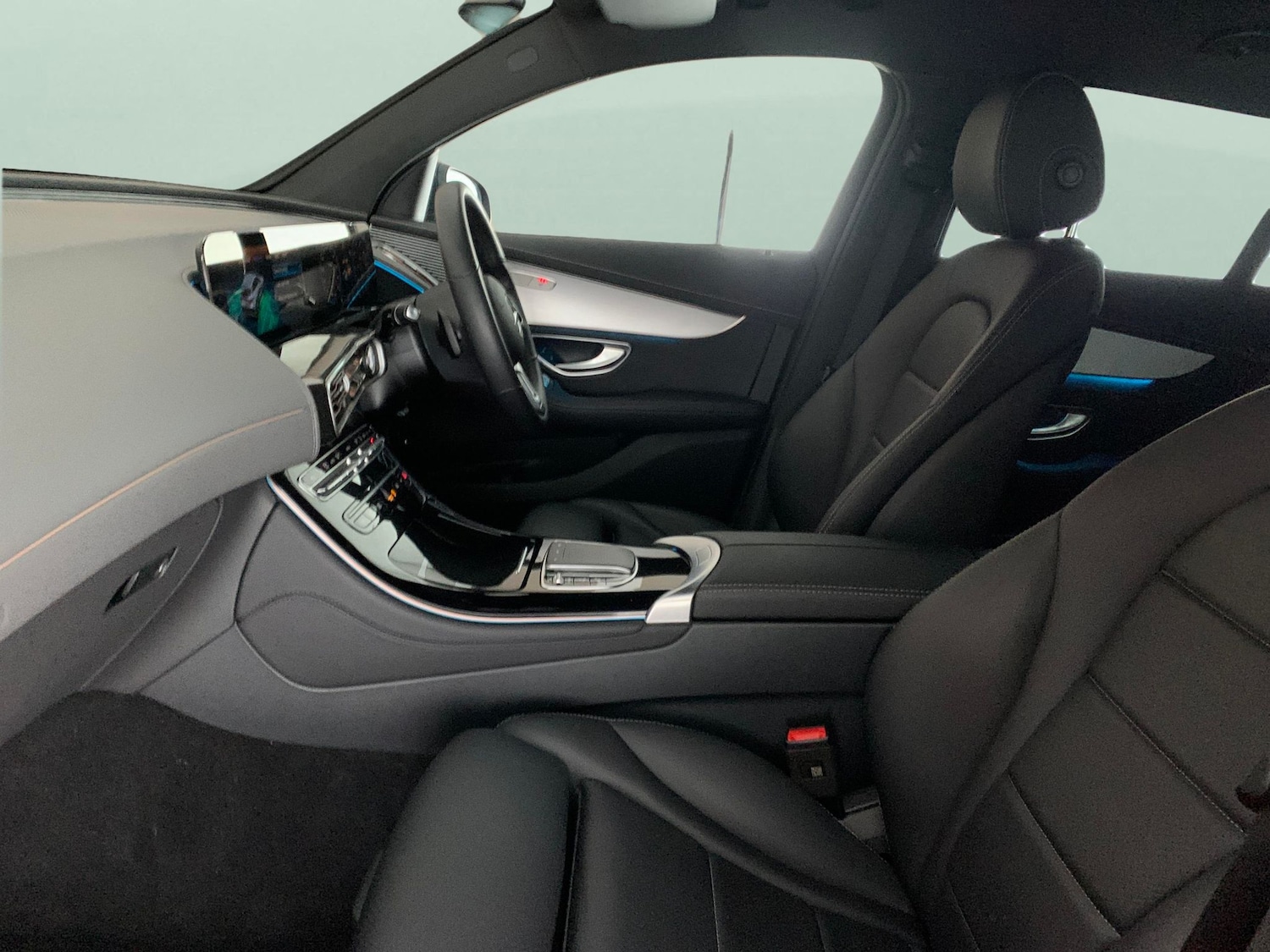 Used Mercedes-Benz EQC 2023 for sale - 76984440: Photo 4