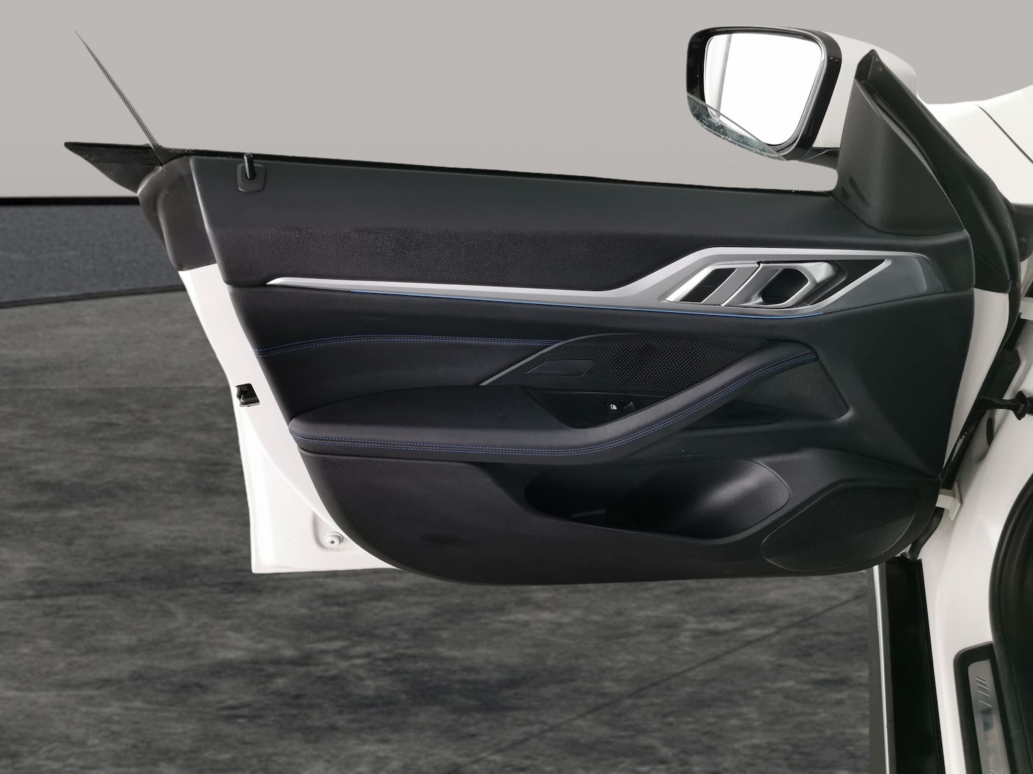 Used BMW i4 2022 for sale - 77234325: Photo 28