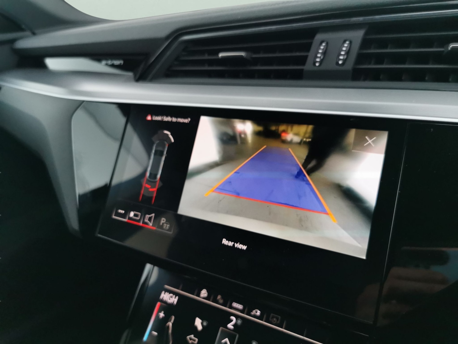 Used Audi e-tron 2022 for sale - 77443145: Photo 22