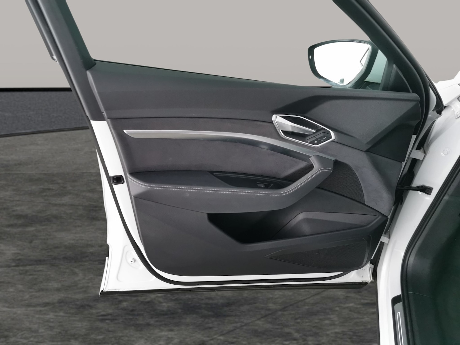 Used Audi e-tron 2022 for sale - 77443145: Photo 32