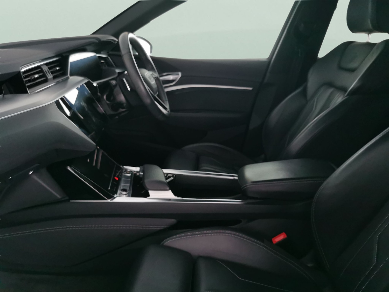 Used Audi e-tron 2022 for sale - 77443145: Photo 4