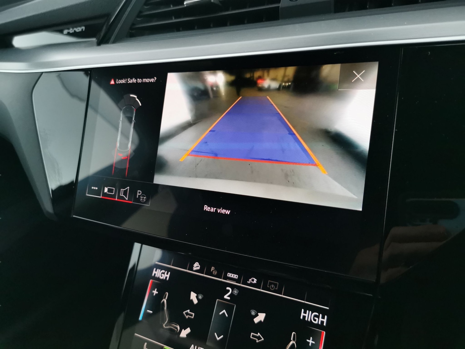 Used Audi e-tron 2022 for sale - 77443145: Photo 6