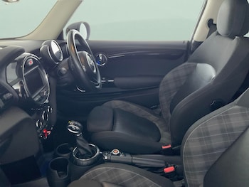 Used MINI Hatch 2017 for sale - 75863640: Photo