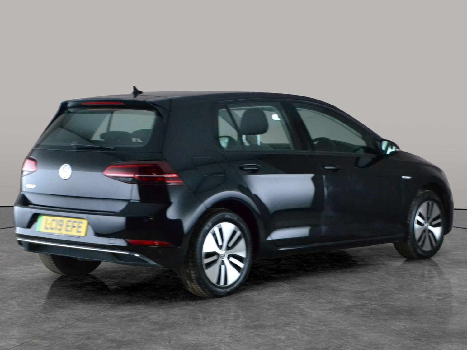 Used Volkswagen Golf 2019 for sale - 77928246: Photo 9