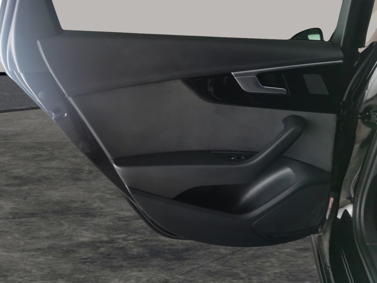 Used Audi A4 2022 for sale - 77063704: Photo 31