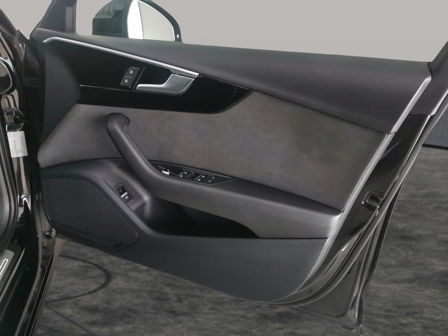 Used Audi A4 2022 for sale - 77063704: Photo 33