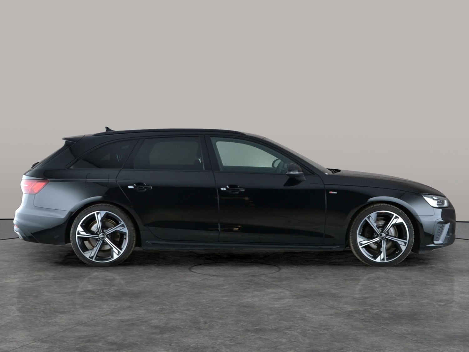 Used Audi A4 2022 for sale - 77063704: Photo 9