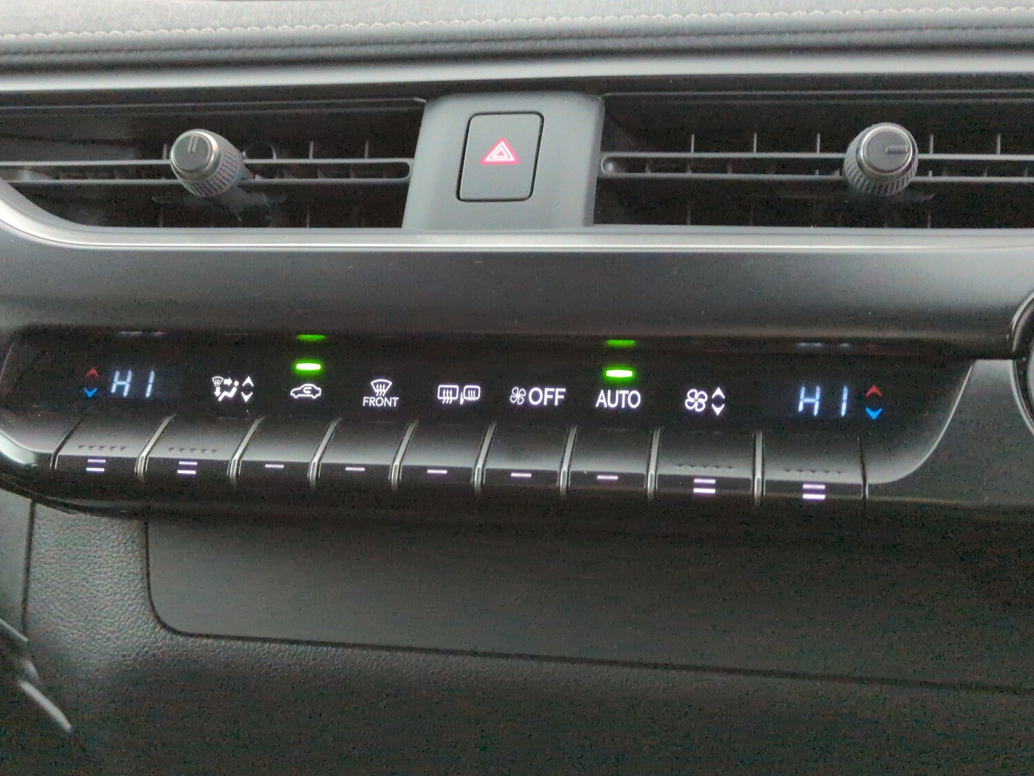 Used Lexus UX 2023 for sale - 77563527: Photo 17