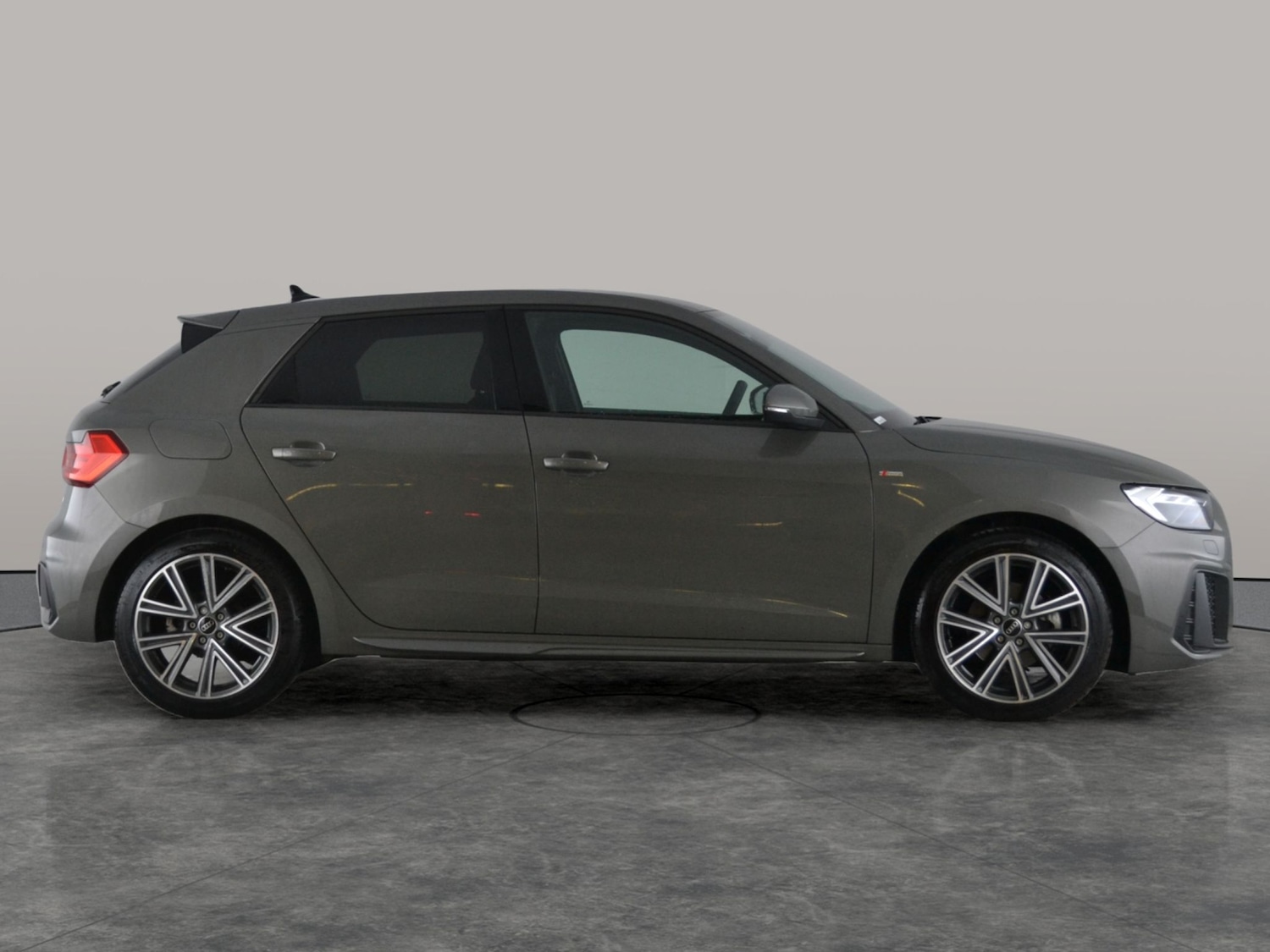 Used Audi A1 for sale - 77432342: Photo 9