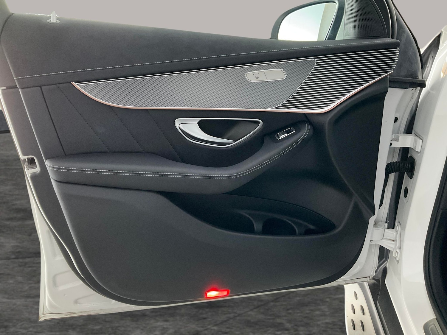 Used Mercedes-Benz EQC 2022 for sale - 76428492: Photo 34