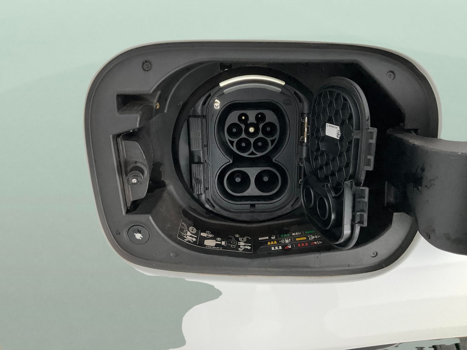 Used Mercedes-Benz EQC 2022 for sale - 76428492: Photo 41