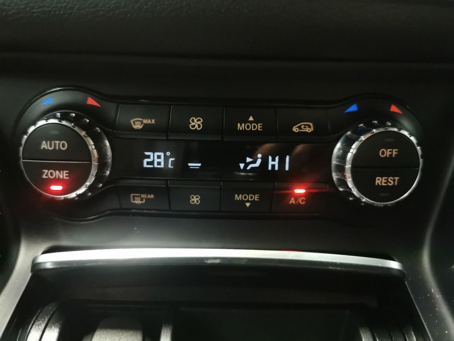 Used Mercedes-Benz GLA 2019 for sale - 77018613: Photo 17