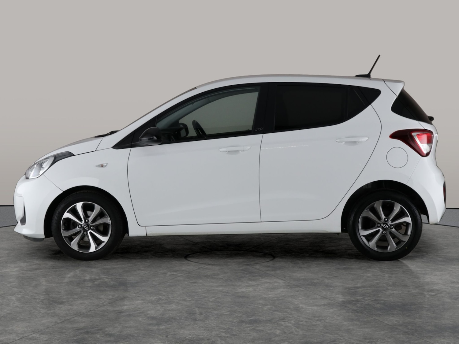 Used Hyundai i10 2020 for sale - 76464089: Photo 13