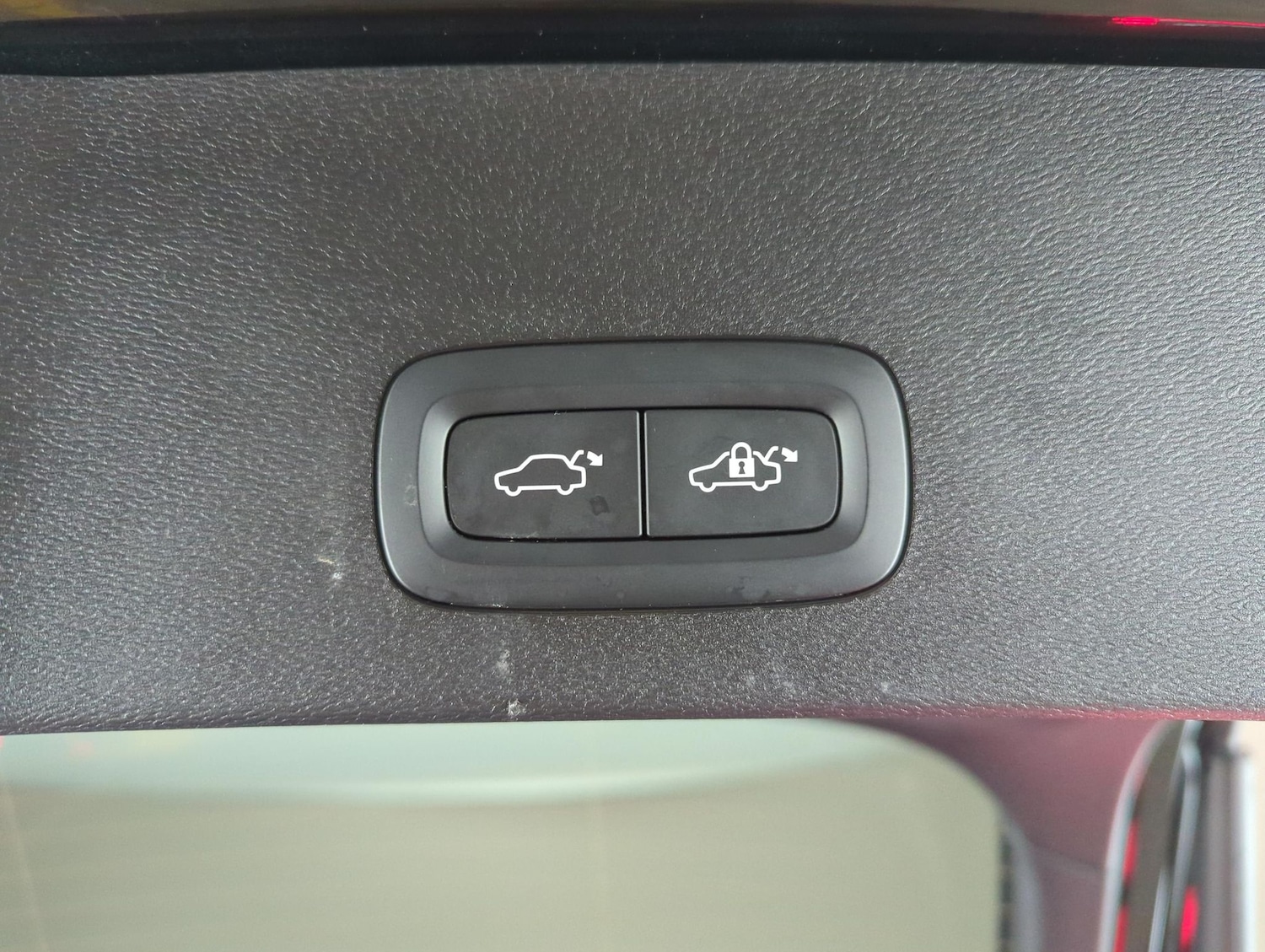 Used Volvo C40 2023 for sale - 77833690: Photo 16