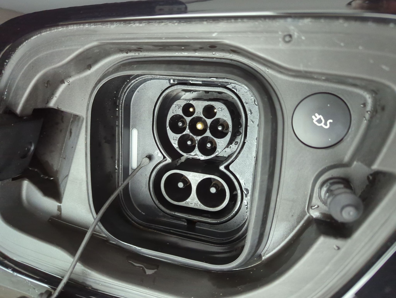 Used Volvo C40 2023 for sale - 77833690: Photo 41