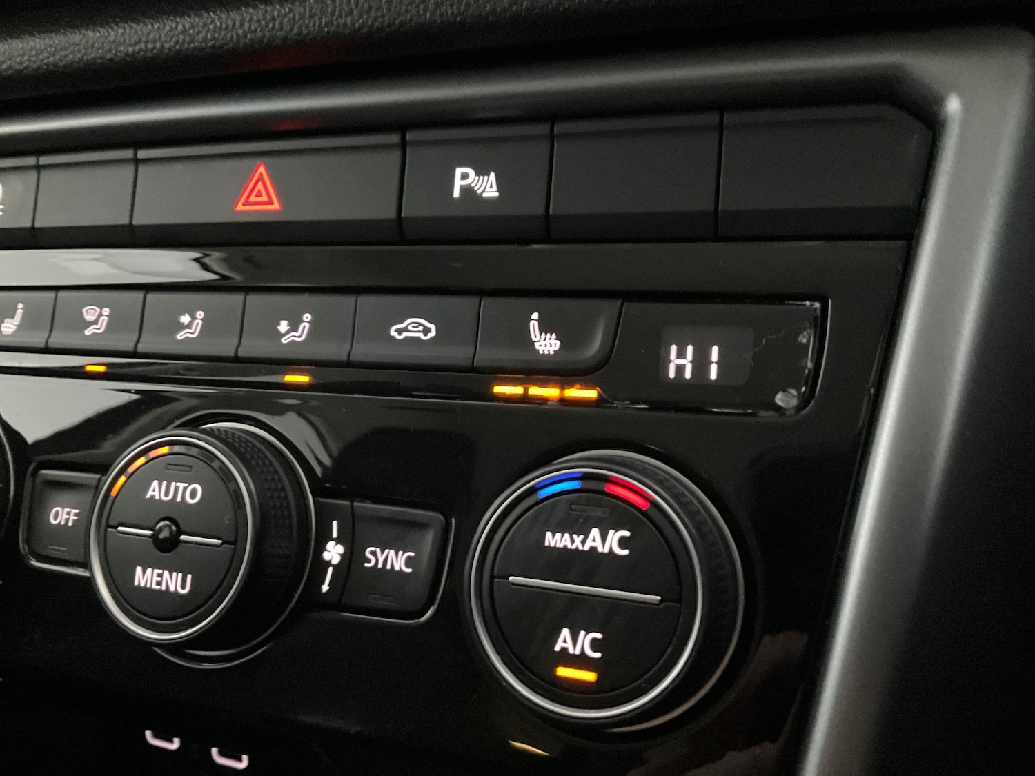 Used Volkswagen T-Roc 2021 for sale - 76577844: Photo 18