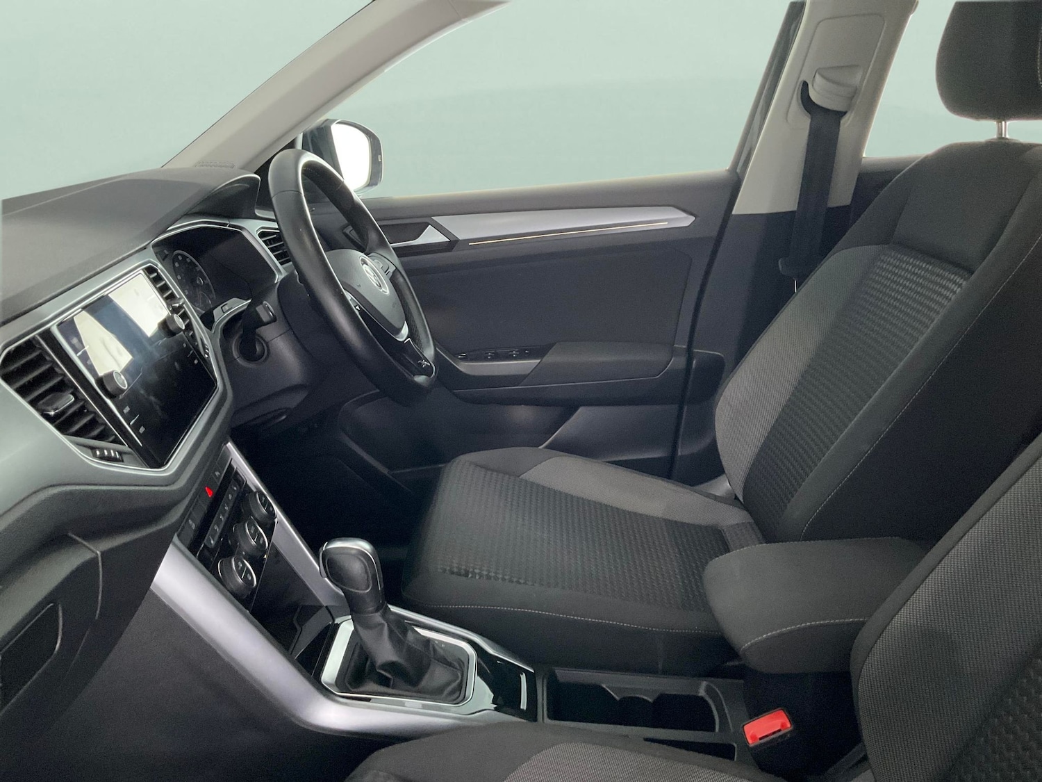 Used Volkswagen T-Roc 2021 for sale - 76577844: Photo 4