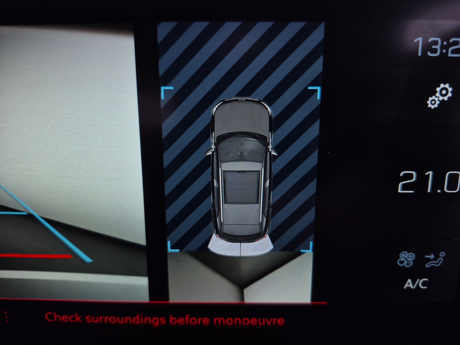 Used Peugeot 2008 2022 for sale - 77568190: Photo 21