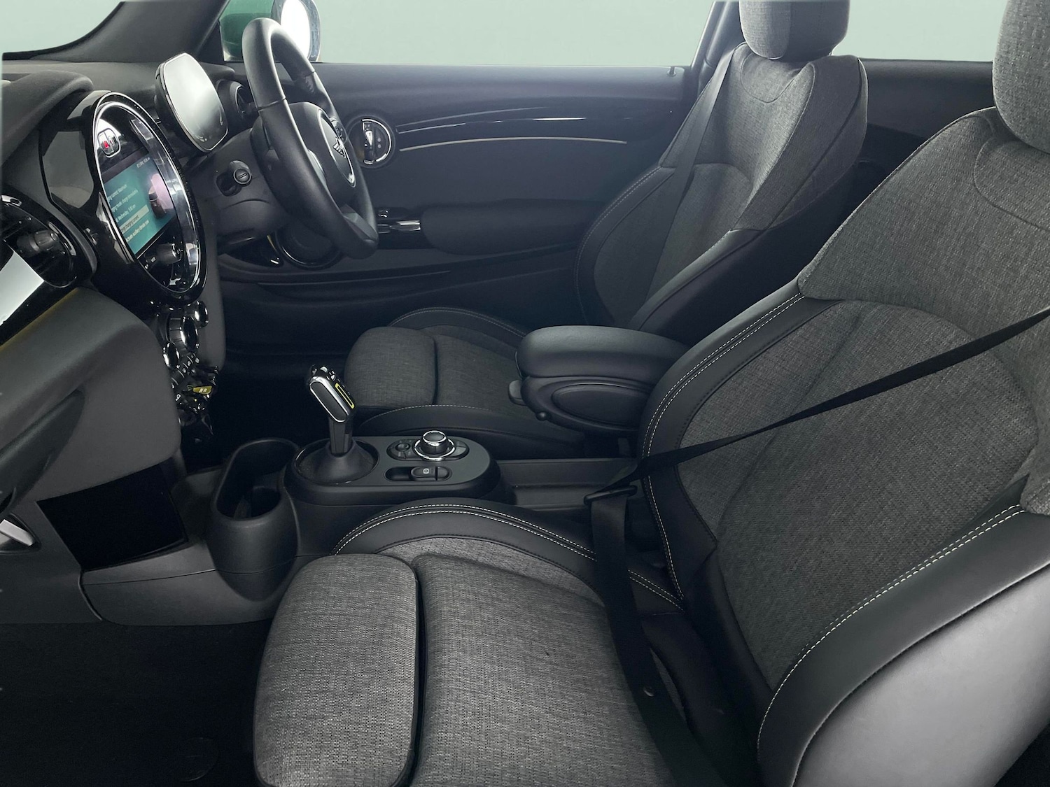 Used MINI Electric Hatch 2022 for sale - 76960477: Photo 4