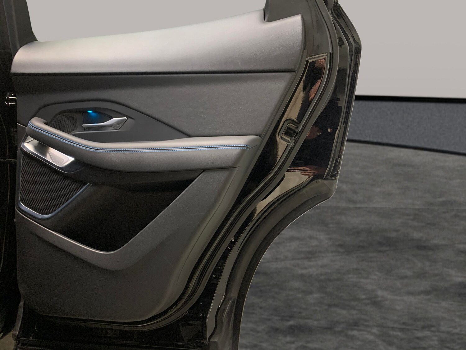 Used Jaguar E-Pace 2019 for sale - 77493055: Photo 28