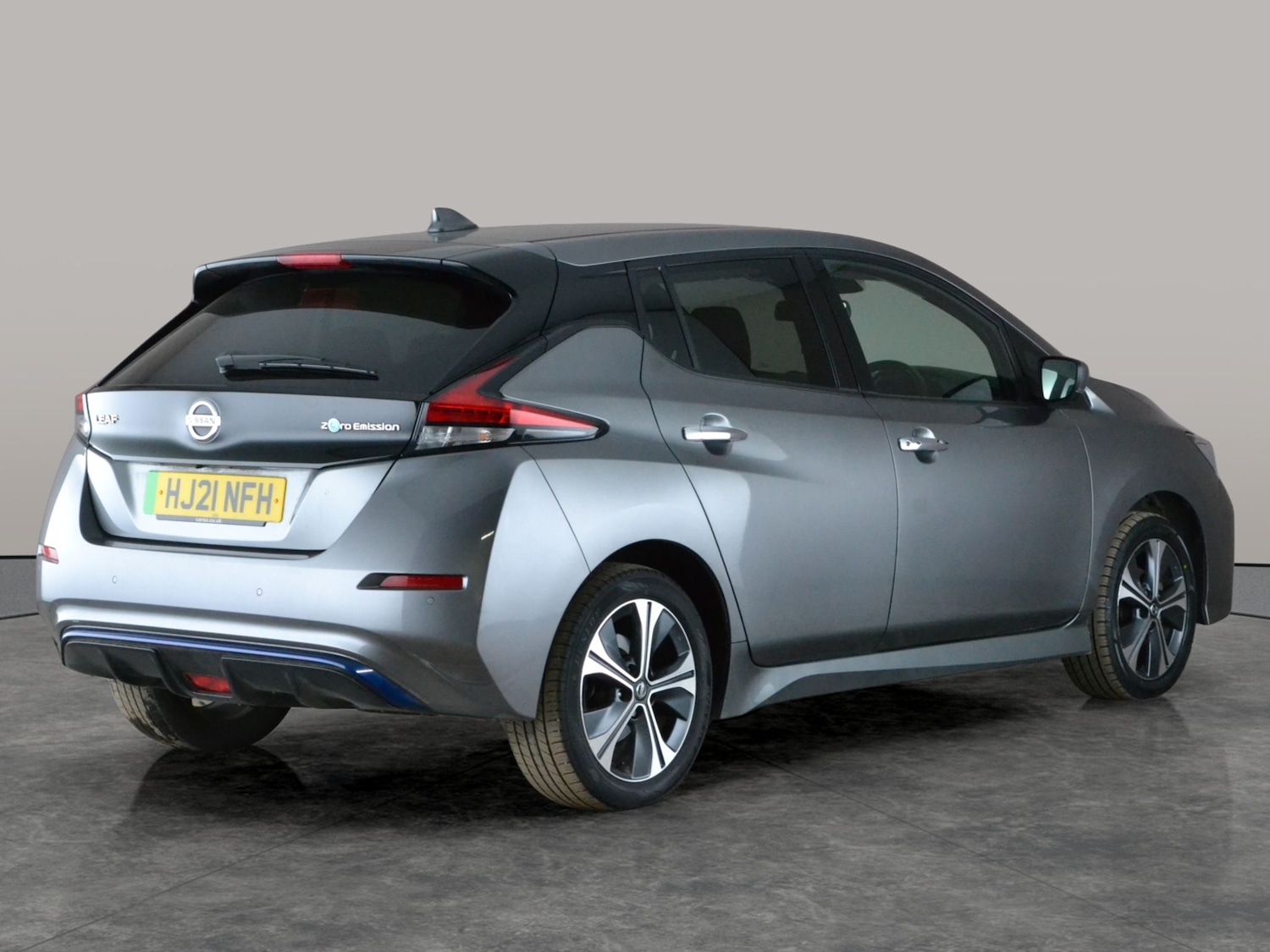 Used Nissan Leaf 2021 for sale - 78042592: Photo 10