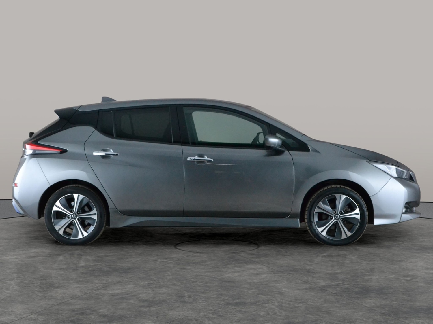 Used Nissan Leaf 2021 for sale - 78042592: Photo 9