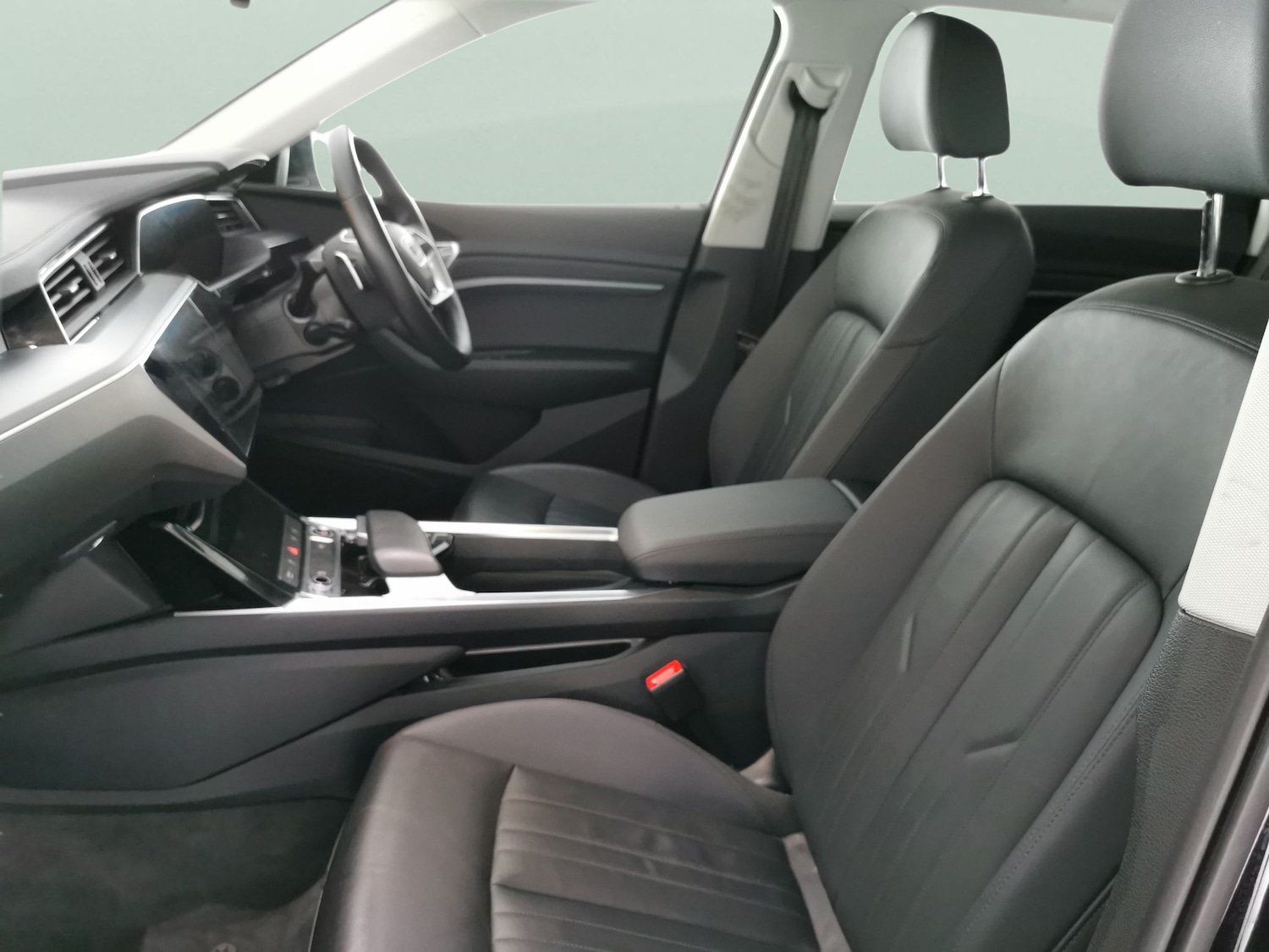 Used Audi e-tron 2022 for sale - 77691330: Photo 4