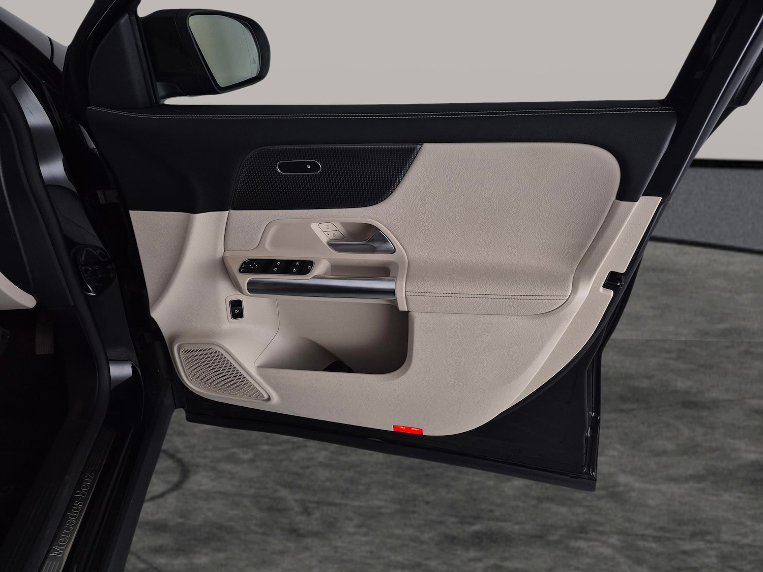 Used Mercedes-Benz EQA 2022 for sale - 77934730: Photo 35