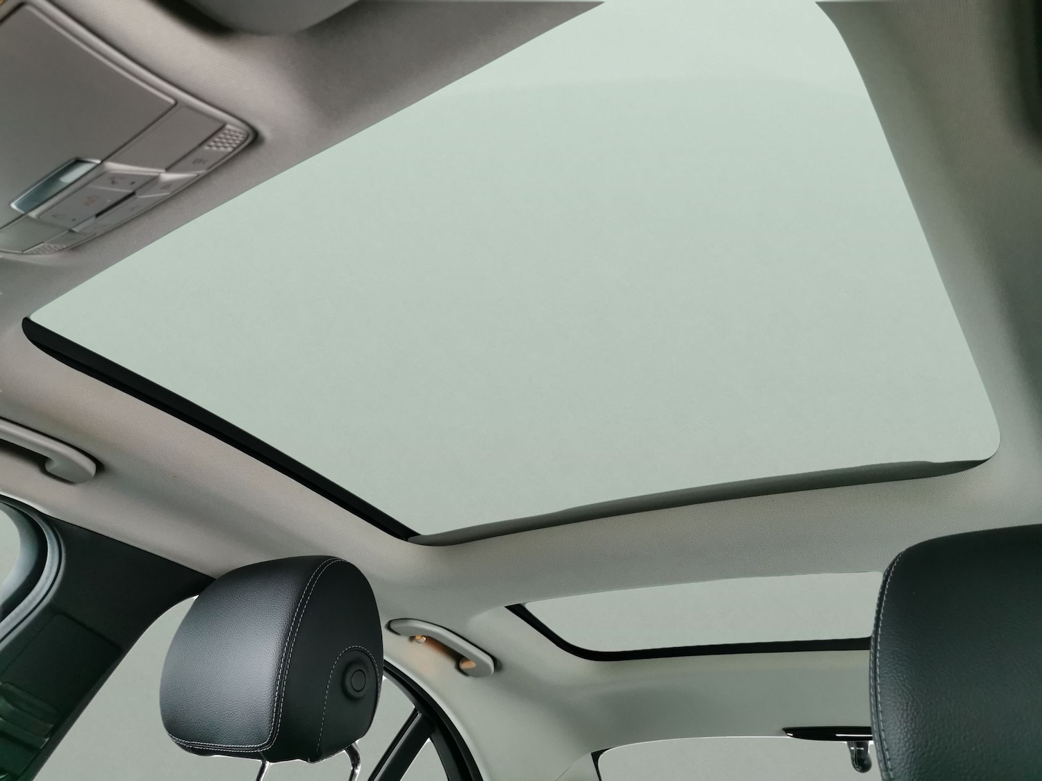 Used Mercedes-Benz C Class 2018 for sale - 77005714: Photo 5