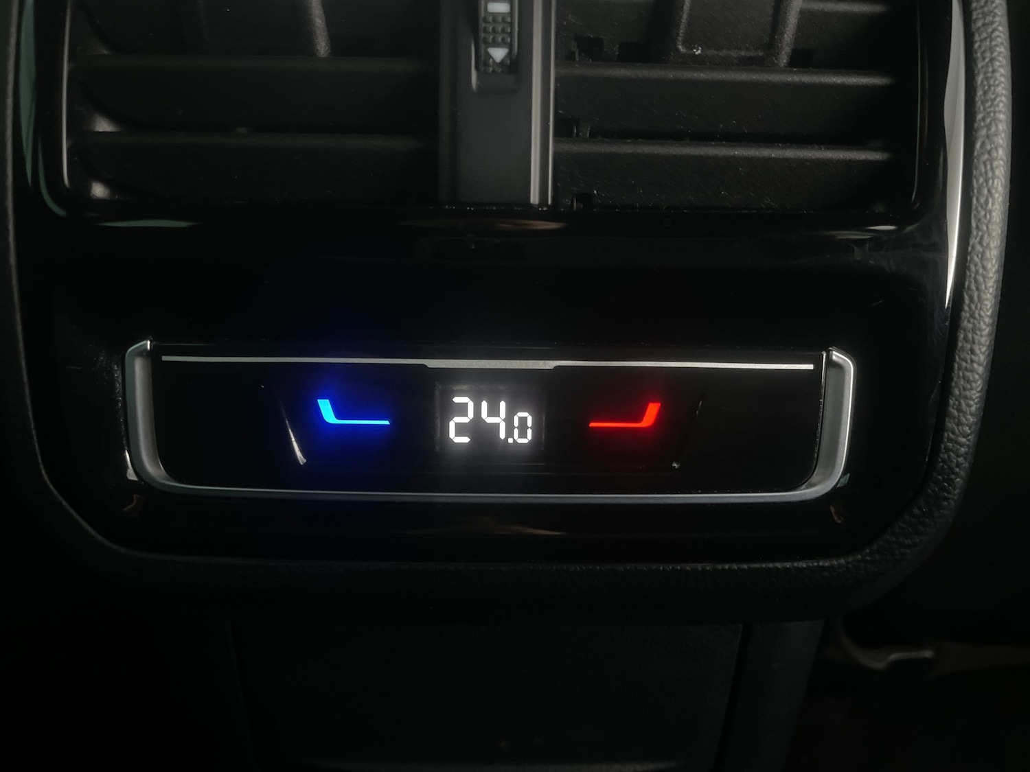 Used Volkswagen Passat 2023 for sale - 77350897: Photo 15