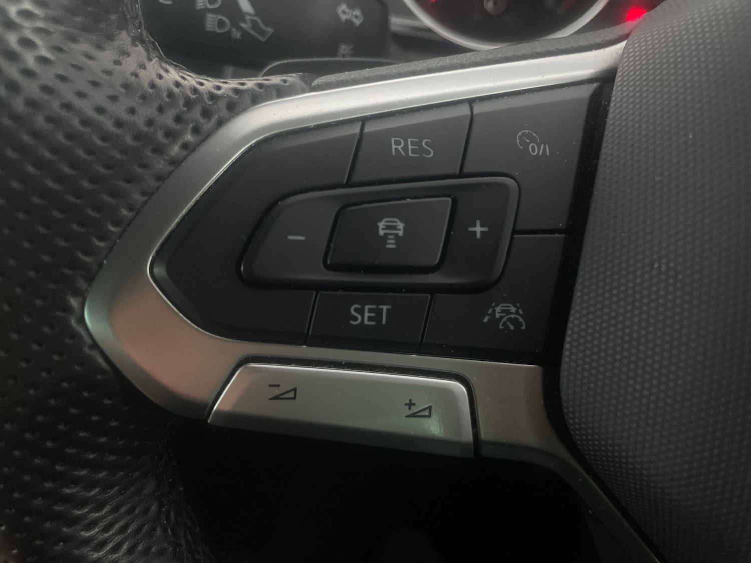 Used Volkswagen Passat 2023 for sale - 77350897: Photo 25