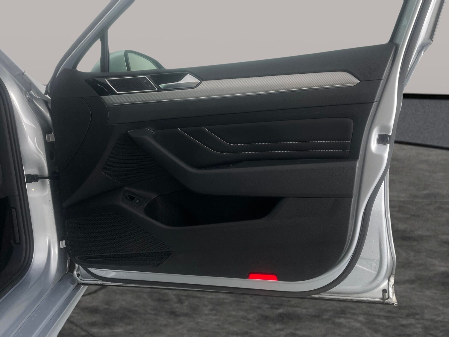 Used Volkswagen Passat 2023 for sale - 77350897: Photo 35